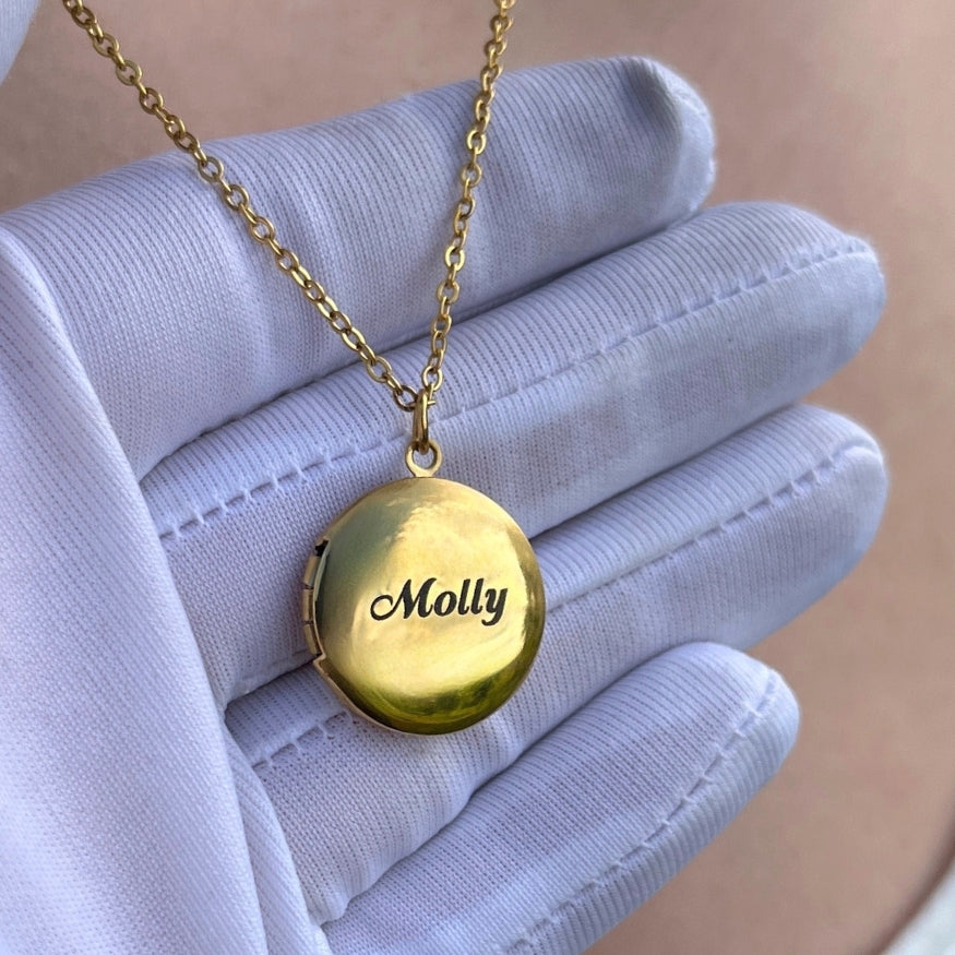 Vyklápěcí medailonek s fotografií